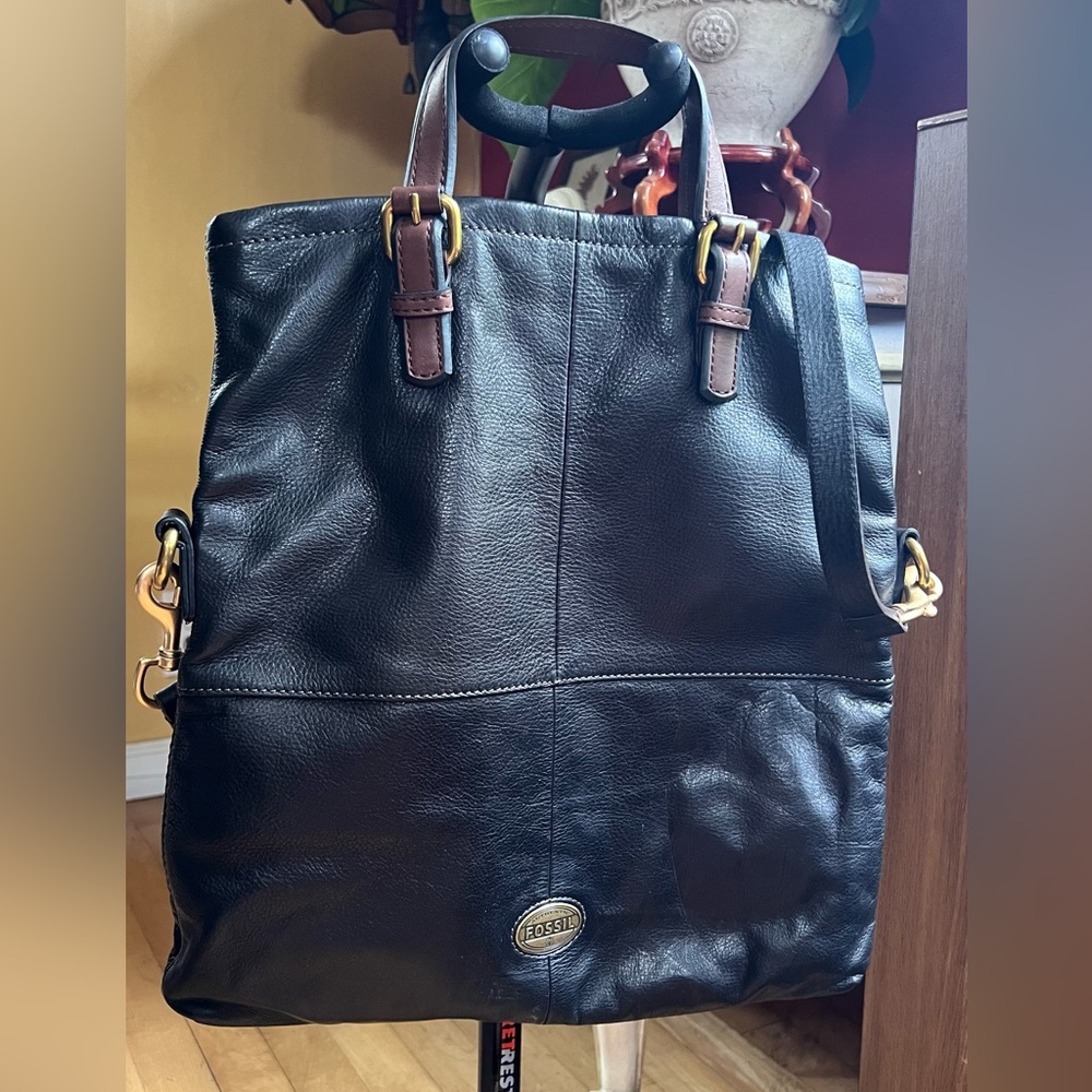 Work Bag Fossil Explorer Soft Leather Foldover Crossbody Shoulder Tote Bag - EUC